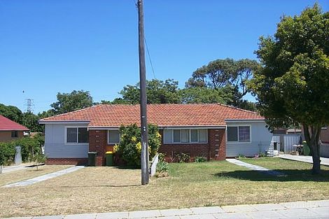 21 Arthur Rd, Hamilton Hill, WA 6163