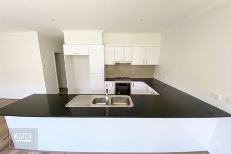Property photo of 2 Star Mews Pakenham VIC 3810