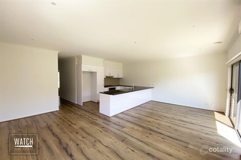 Property photo of 2 Star Mews Pakenham VIC 3810