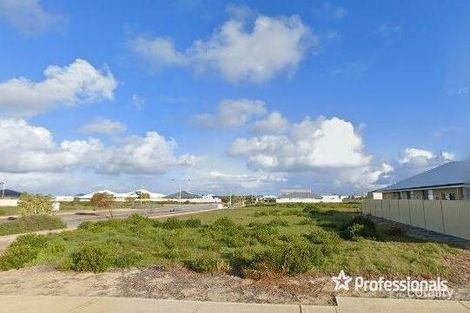 18 Middleton Bvd, Jurien Bay, WA 6516