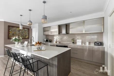 Property photo of 71 Mac Knight Wynd Doreen VIC 3754