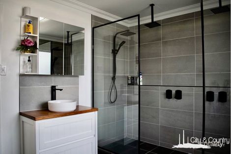 11 Erap St, Soldiers Hill, QLD 4825