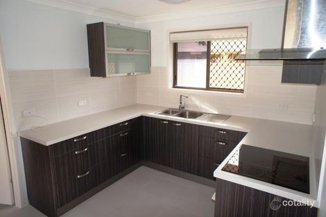 Property photo of 2/5 Eurimbula Court Paradise Point QLD 4216