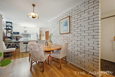 Property photo of 4B Anglesey Drive Kardinya WA 6163