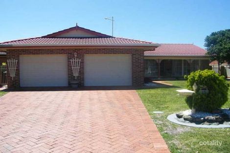 15 Friendship Key, Forster, NSW 2428