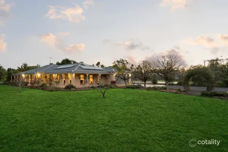 Property photo of 1 Connors Crescent Bannockburn VIC 3331