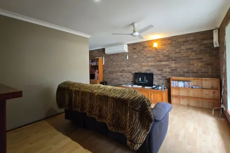 Property photo of 3 Greenfields Road Harvey WA 6220