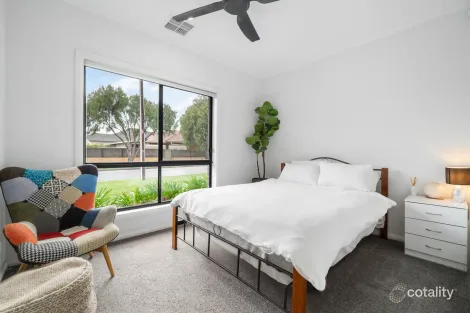 Property photo of 1B Worthley Road Findon SA 5023