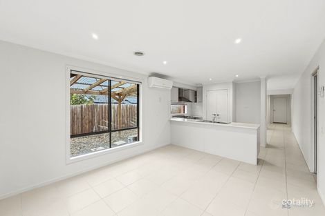 Property photo of 1 Sixth Mews Maddingley VIC 3340