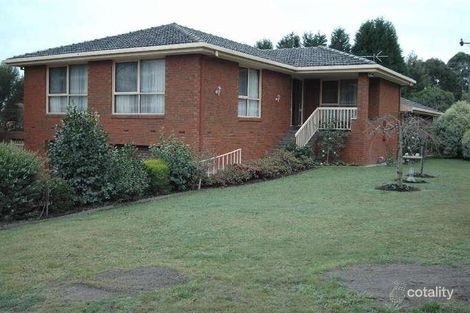 Property photo of 11 Cresthaven Court Donvale VIC 3111
