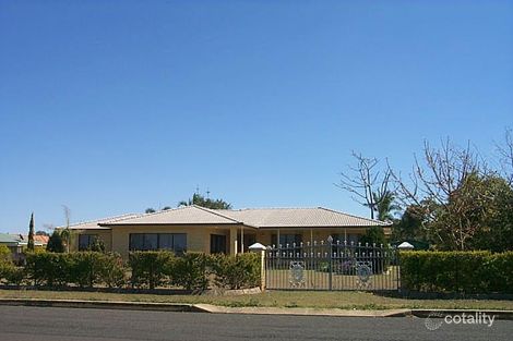 20 Heaps St, Avenell Heights, QLD 4670