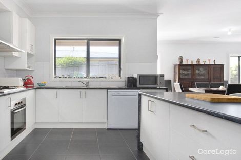 Property photo of 21 Bladen Street Warragul VIC 3820