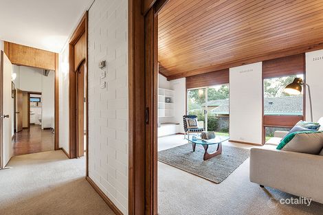 Property photo of 14 Ilfracombe Drive Wattle Park SA 5066