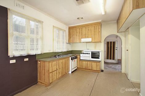 Property photo of 9 Middleborough Road Burwood VIC 3125