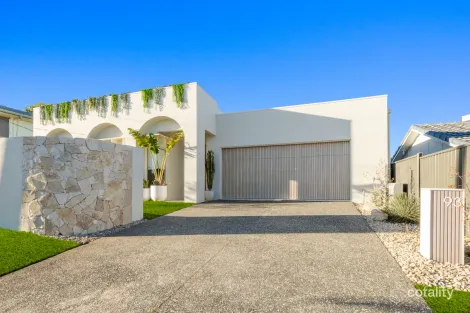 Property photo of 93 Palm Drive Mooloolaba QLD 4557