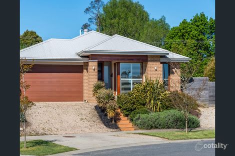 4 Long Ct, Woodend, VIC 3442