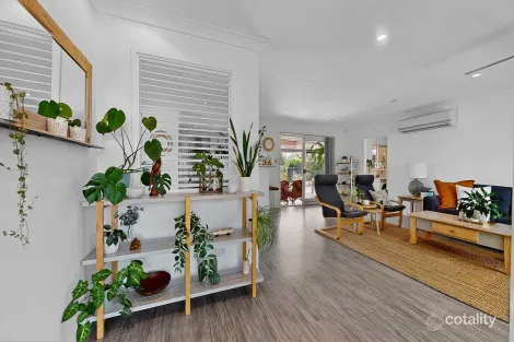 Property photo of 11 Gretel Drive Beachmere QLD 4510