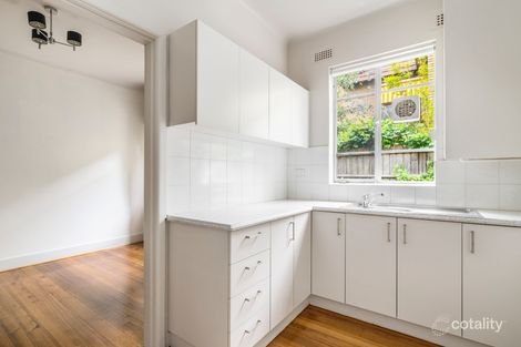 Property photo of 2/12 Chastleton Avenue Toorak VIC 3142