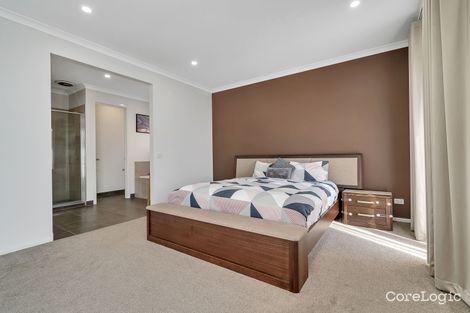 Property photo of 12 Ortiz Avenue Tarneit VIC 3029