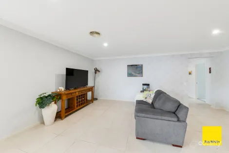 Property photo of 13 Deniston Circuit Bungendore NSW 2621