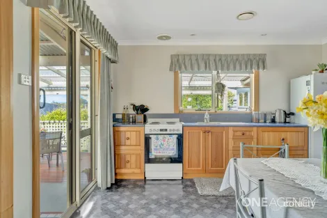 Property photo of 1 Barker Street Havenview TAS 7320