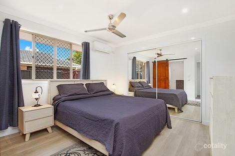 Property photo of 19 Gumview Close Regents Park QLD 4118