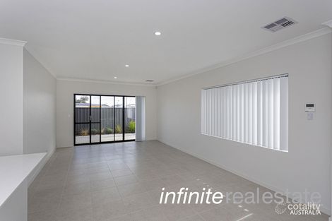 Property photo of 6 Melbourne Loop Hammond Park WA 6164