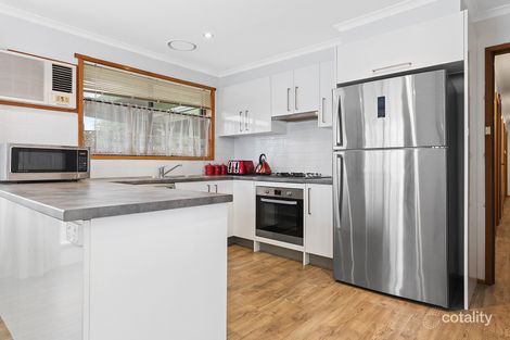 Property photo of 32 Hinkler Avenue Sebastopol VIC 3356