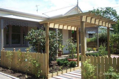 4 Charles St, Seaford, VIC 3198
