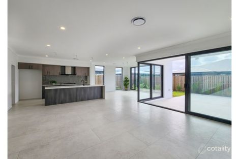 Property photo of 16 Olive Street Helensvale QLD 4212