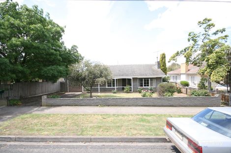 99 South Valley Rd, Highton, VIC 3216