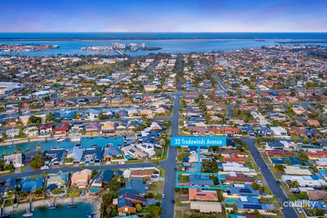 Property photo of 32 Tradewinds Avenue Paradise Point QLD 4216