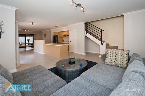 Property photo of 22 Macmillan Boulevard Canning Vale WA 6155