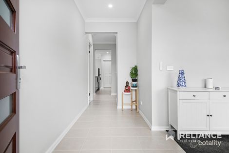 Property photo of 7 Plume Place Point Cook VIC 3030