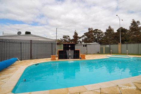 Property photo of 4 Leaf Place Seville Grove WA 6112
