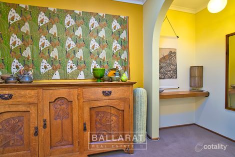 Property photo of 27 The Grange Soldiers Hill VIC 3350