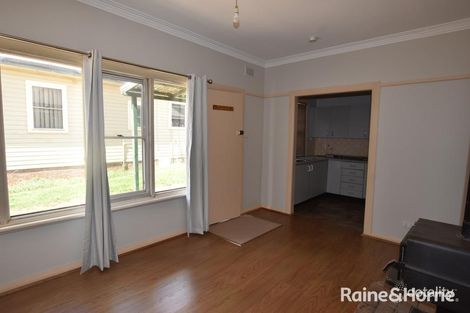 Property photo of 1/6 Cox Avenue Orange NSW 2800
