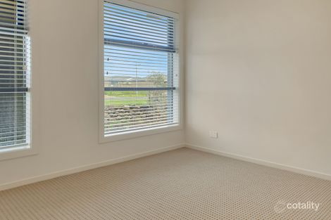 Property photo of 13 Kilford Walk Wyndham Vale VIC 3024
