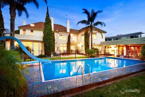 Property photo of 6 Vadlure Avenue St Kilda East VIC 3183