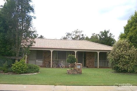 9 Saint Leger Ct, Yamanto, QLD 4305