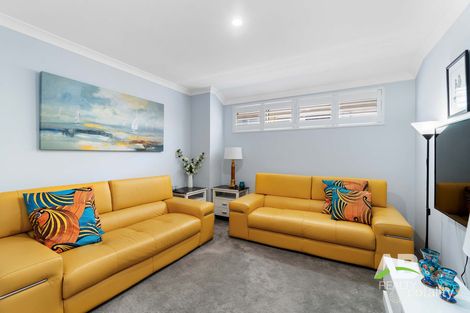 Property photo of 18A Ripplevale Circle Carramar WA 6031