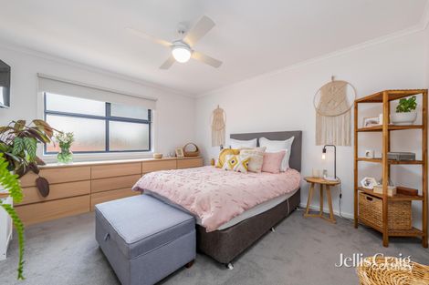 Property photo of 60 Quarry Circuit Coburg VIC 3058