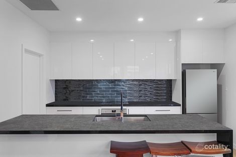 Property photo of 3/35 Aurora Close Mawson ACT 2607