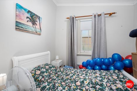 Property photo of 17 Wood Street Long Gully VIC 3550