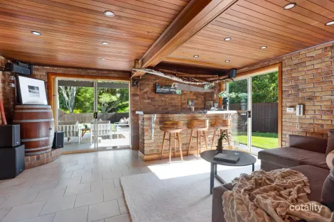 Property photo of 75 Valley Drive Figtree NSW 2525