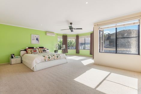Property photo of 17 Evesham Court Norwest NSW 2153