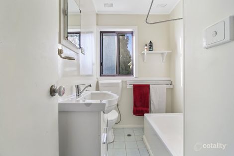 Property photo of 18 Aldinga Avenue Koonawarra NSW 2530