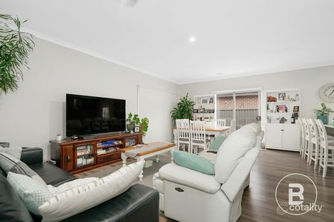 Property photo of 3 Zircon Street Alfredton VIC 3350