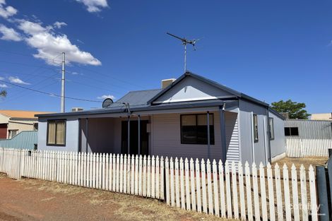 5 Coombe St, South Kalgoorlie, WA 6430