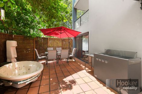 Property photo of 10/20-26 Illawong Street Surfers Paradise QLD 4217